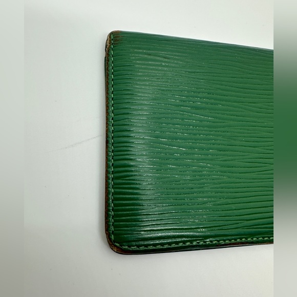 LV green epi card holder wallet - Picture 6 of 9